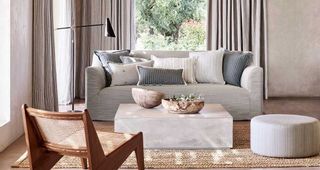 Inspiration: As a naturally sustainable fiber, linen certainly belongs in our interiors